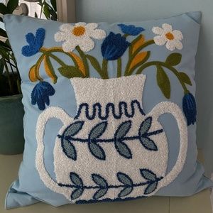 Tufted pillow COVER 18 x 18